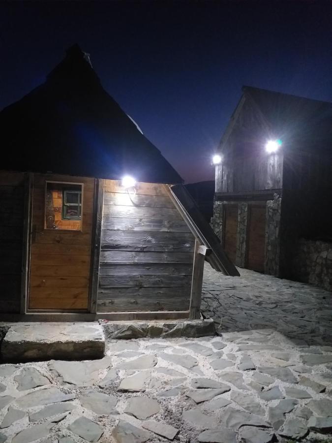 Koliba Kod Begija Bed & Breakfast Paljevine Exterior photo